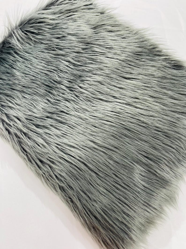 SHAGGY VEGGAN FAUX FUR (by the yard)