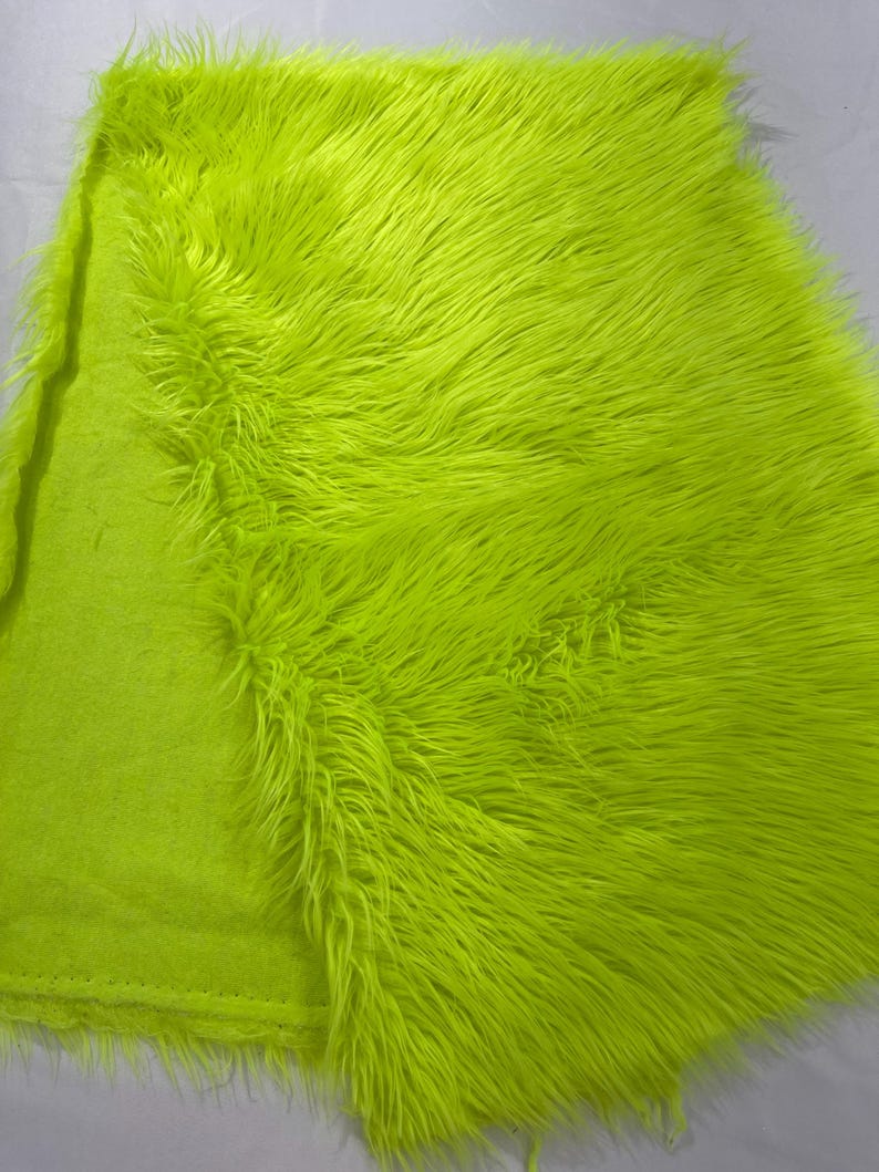 SHAGGY VEGGAN FAUX FUR (by the yard)