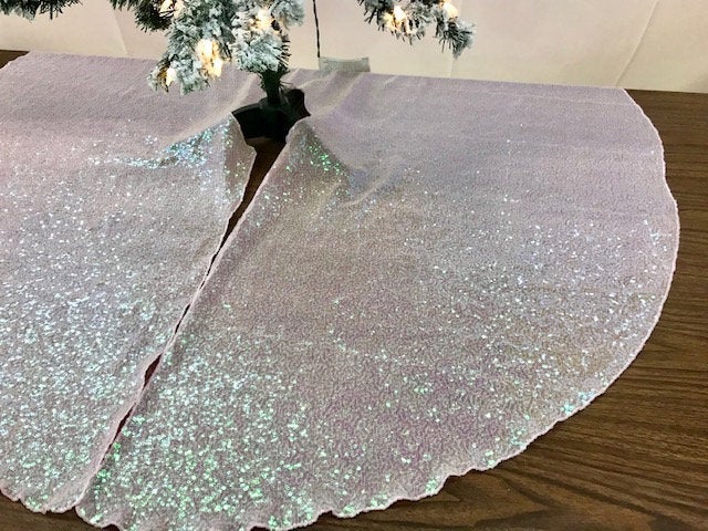 New Creations Fabric & Foam Inc, Decorative Sequins Christmas Tree Skirt